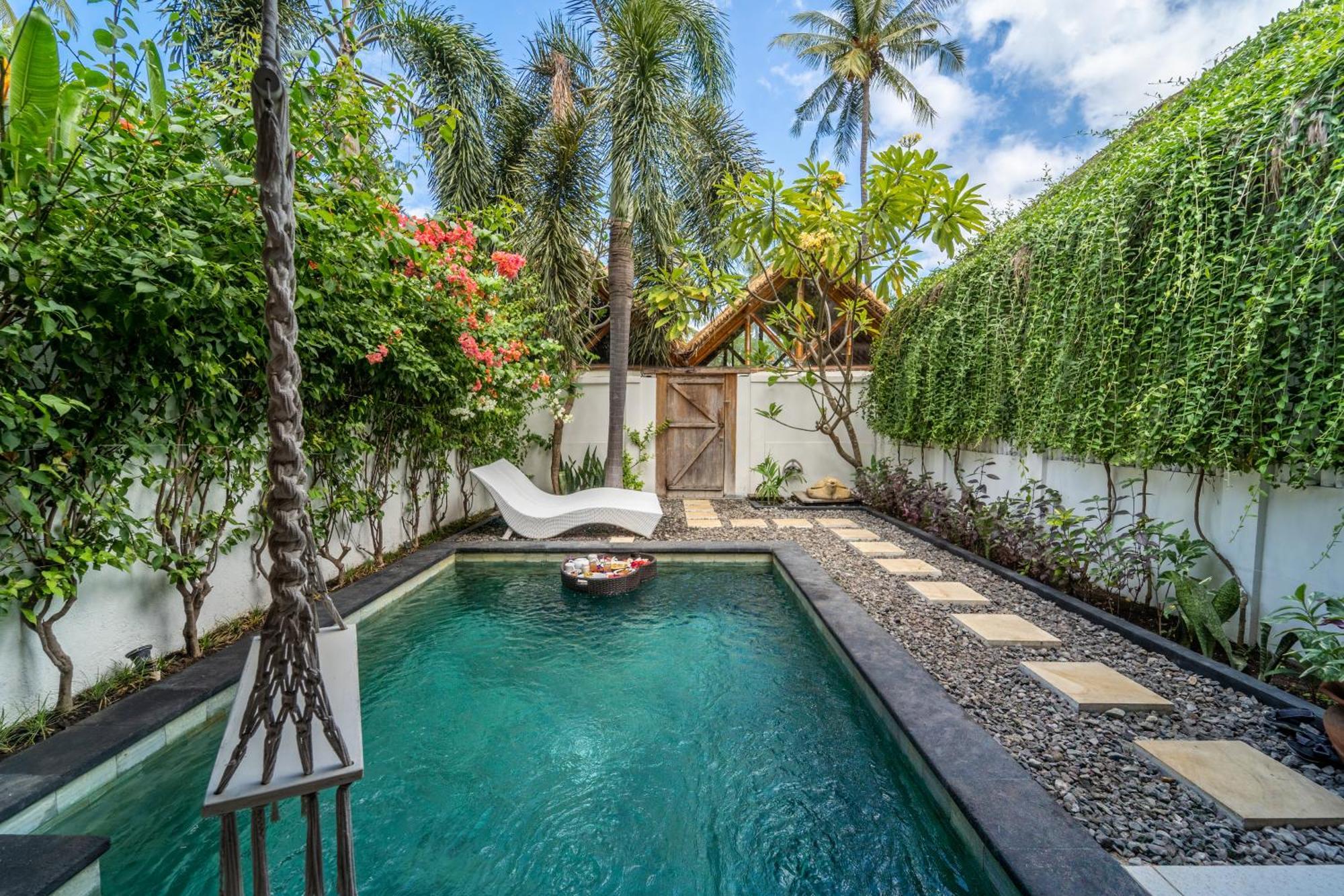 Akasia Villas ギリ・アイル エクステリア 写真
